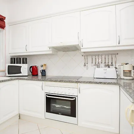 Amazing 2-bedroom With Big Terrace! * Αλμπουφέιρα