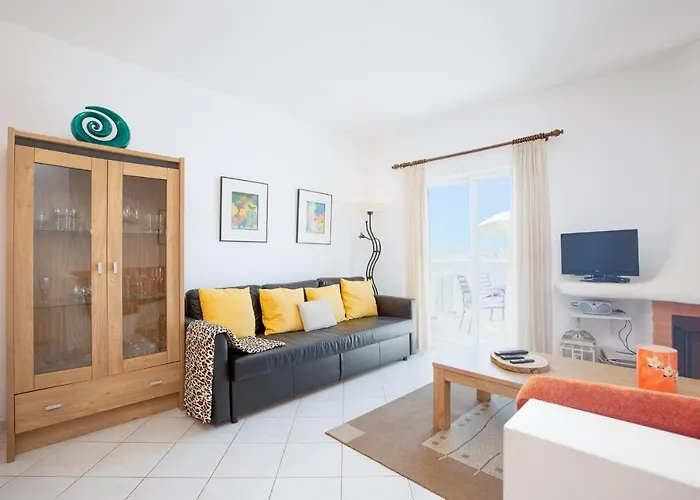 Amazing 2-bedroom With Big Terrace! *