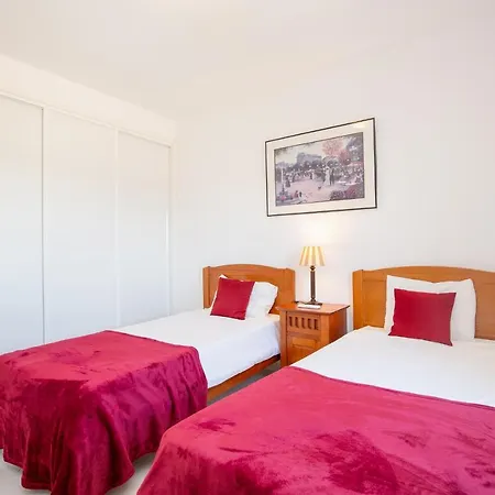 Amazing 2-bedroom With Big Terrace! Lägenhet *