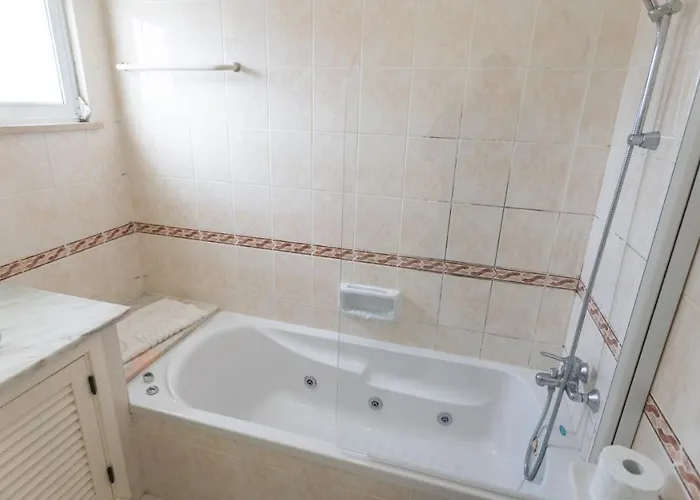 아파트 Amazing 2-bedroom With Big Terrace! 알부페이라