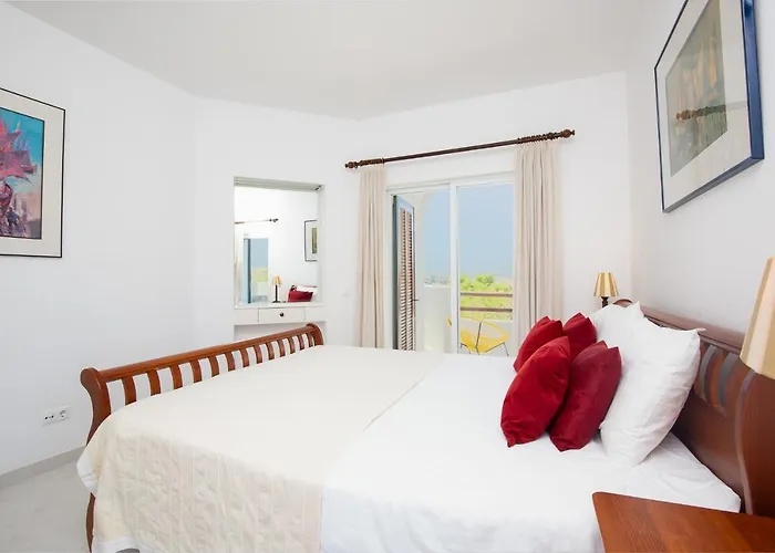 Amazing 2-bedroom With Big Terrace! *